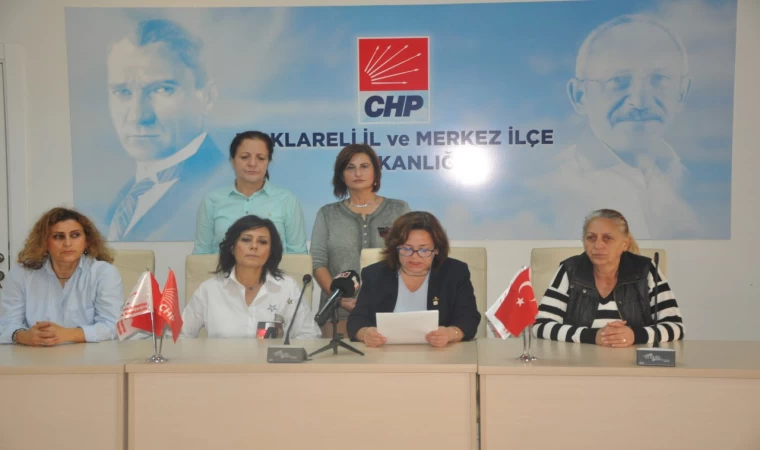 CHP KADIN KOLLARINDAN EŞ ZAMANLI BASIN AÇIKLAMASI