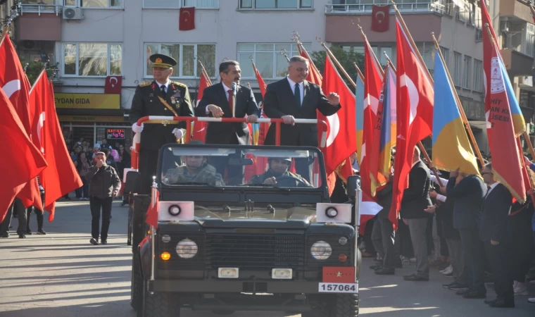 Cumhuriyet’imizin 99. Yılı Kırklareli’nde Büyük Bir Coşku ve Katılım ile Kutlandı