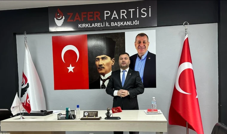 ATATÜRK’e UZANAN ELLER KIRILIR!