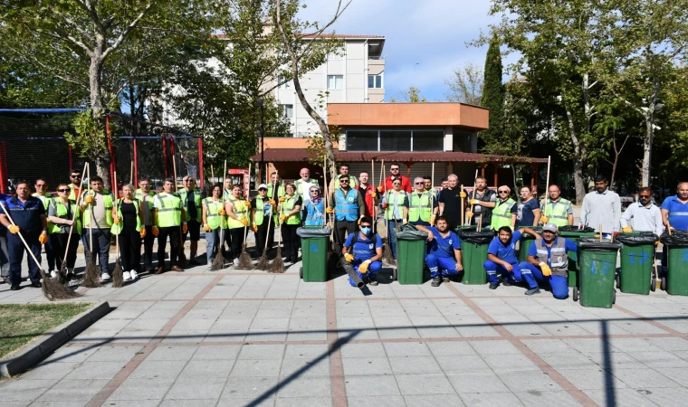 Temiz Sokaklar Mutlu Yarınlar’ diyerek sokağa çıktılar