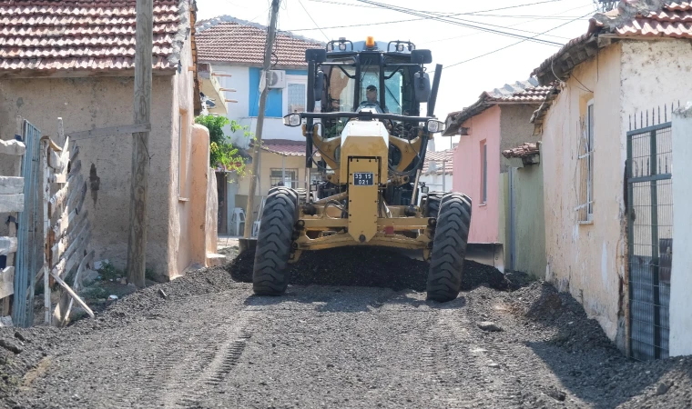 Yayla Mahallesinde Kırpıntı Asfalt Serimi Çalışmaları Devam Ediyor.