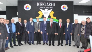 Kırklareli Ticaret ve Sanayi Odası, Cumhuriyet Halk Partisi Genel Başkan Yardımcıları ile Milletvekillerini Ağırladı